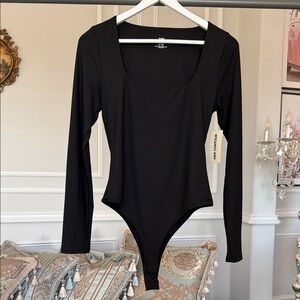SWS CONTOUR Black Square Neck Bodysuit SIZE L
